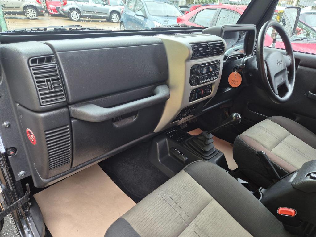 Used Jeep Wrangler 2004 for sale - 77446046: Photo 30