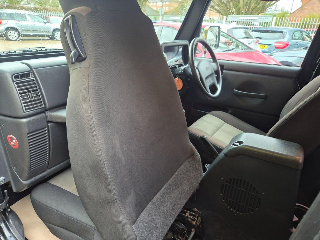 Used Jeep Wrangler 2004 for sale - 77446046: Photo 34