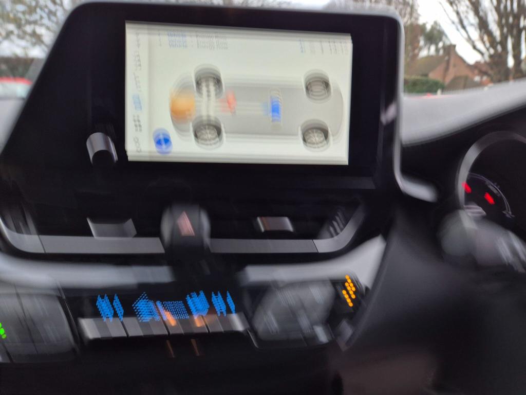 Used Toyota C-HR 2022 for sale - 77501604: Photo 25