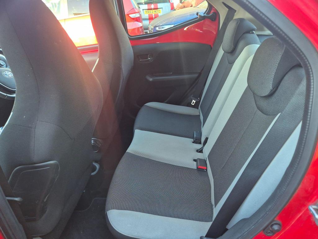 Used Toyota AYGO 2017 for sale - 77023082: Photo 32