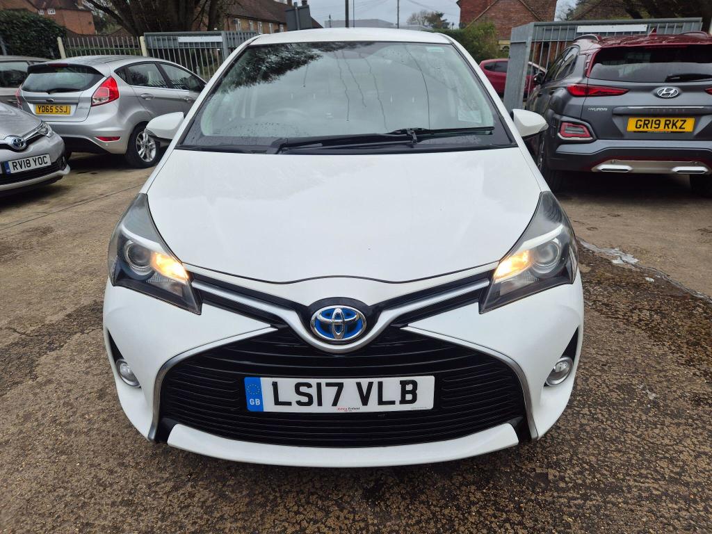 Used Toyota Yaris 2017 for sale - 77888511: Photo 2