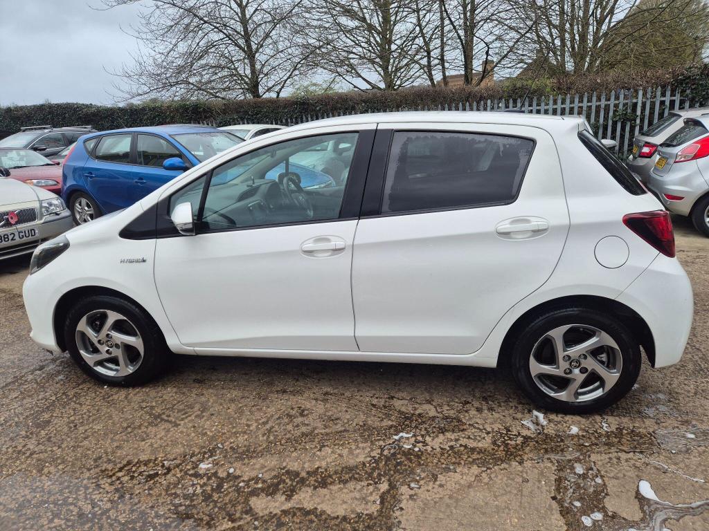 Used Toyota Yaris 2017 for sale - 77888511: Photo 4