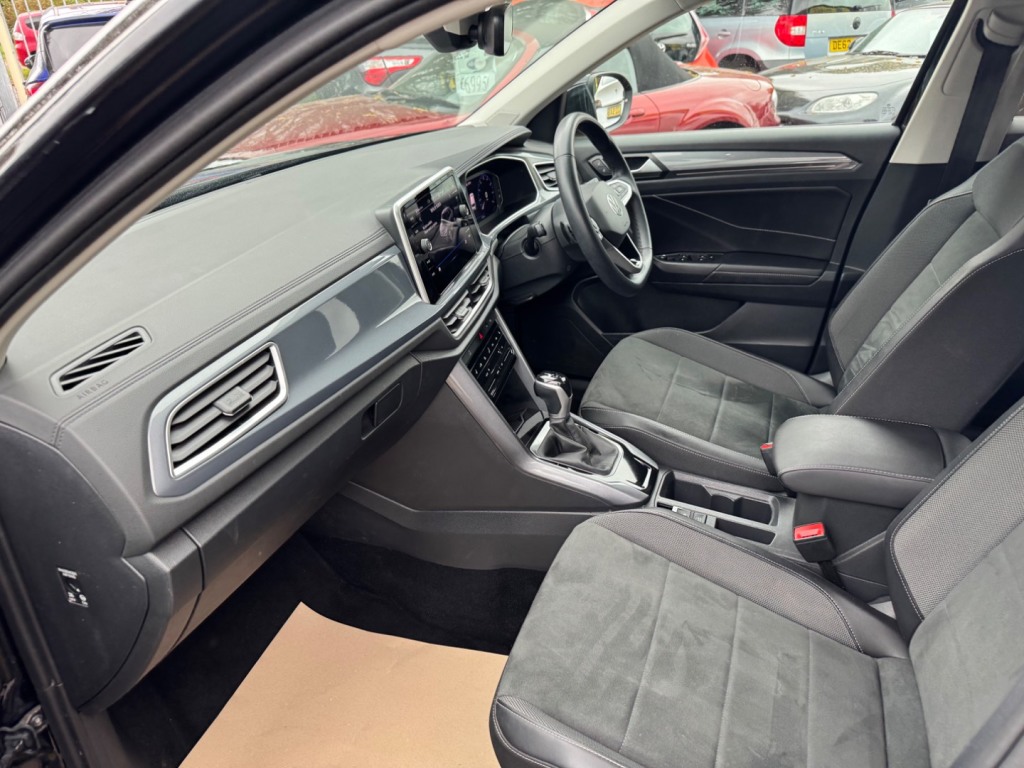 Used Volkswagen T-Roc 2023 for sale - 78043892: Photo 12