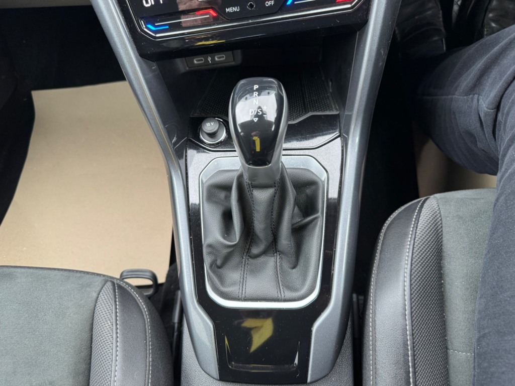 Used Volkswagen T-Roc 2023 for sale - 78043892: Photo 18