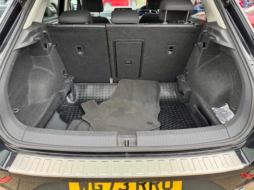 Used Volkswagen T-Roc 2023 for sale - 78043892: Photo 8