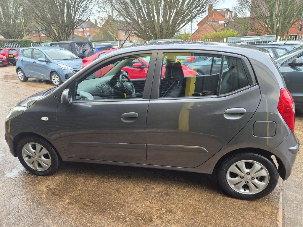 Used Hyundai i10 2013 for sale - 77662331: Photo 12