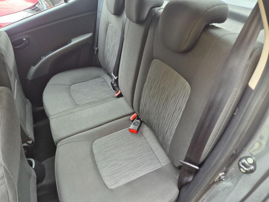 Used Hyundai i10 2013 for sale - 77662331: Photo 31