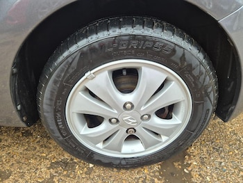 Used Hyundai i10 2013 for sale - 77662331: Photo