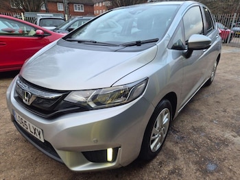 Used Honda Jazz 2015 for sale - 77282858: Photo