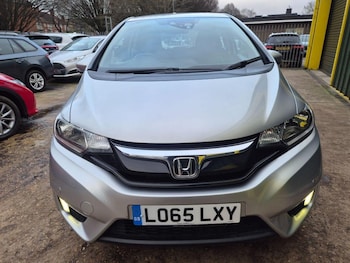 Used Honda Jazz 2015 for sale - 77282858: Photo