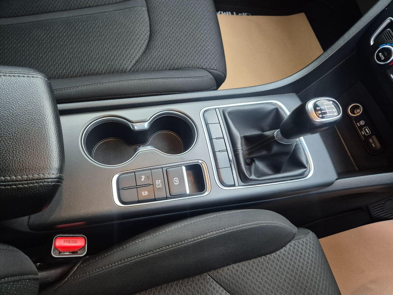 Used Kia Optima 2018 for sale - 76787816: Photo 29