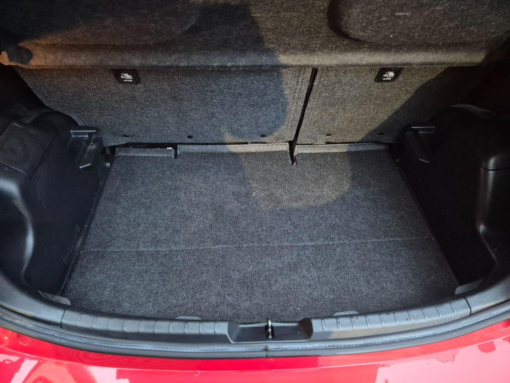 Used Toyota Yaris 2018 for sale - 77211626: Photo 35