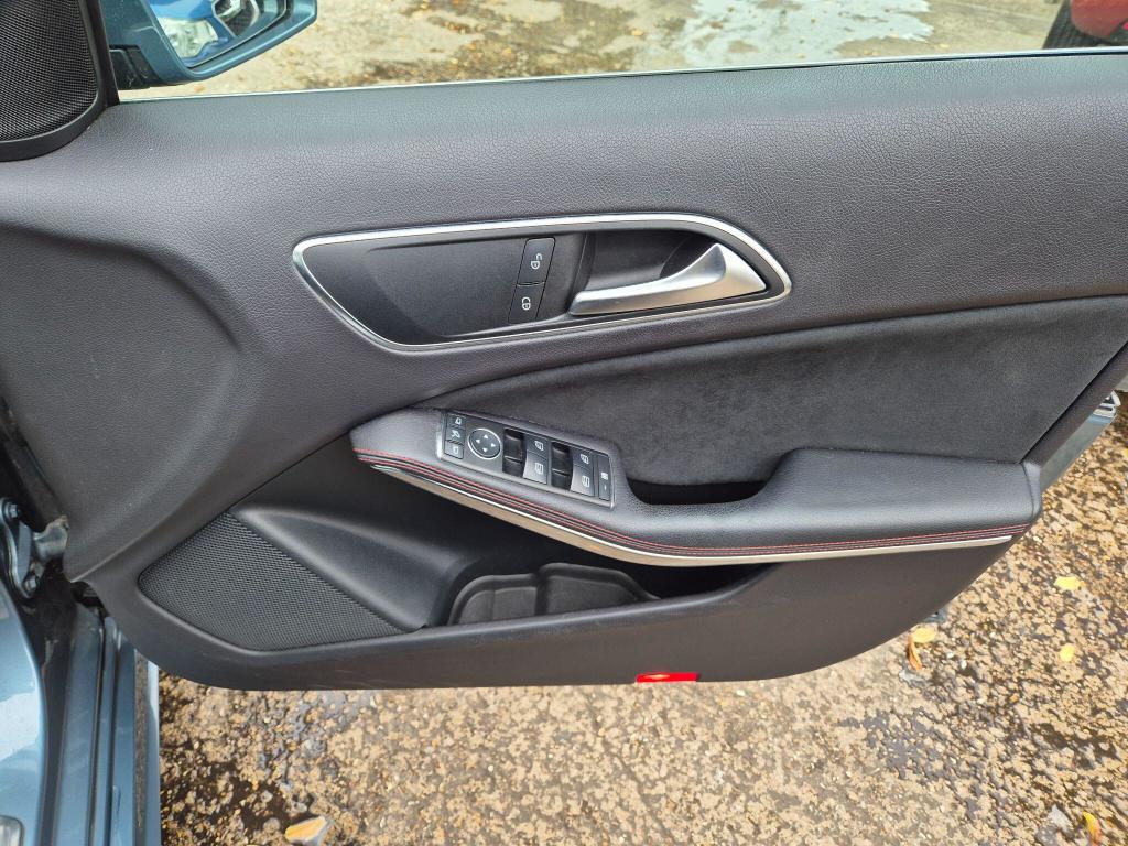 Used Mercedes-Benz A-Class 2014 for sale - 77034341: Photo 16