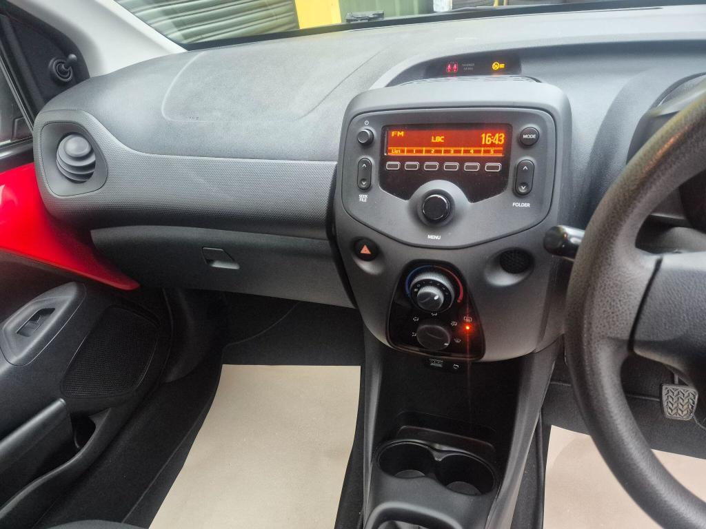 Used Toyota AYGO 2014 for sale - 77871818: Photo 20