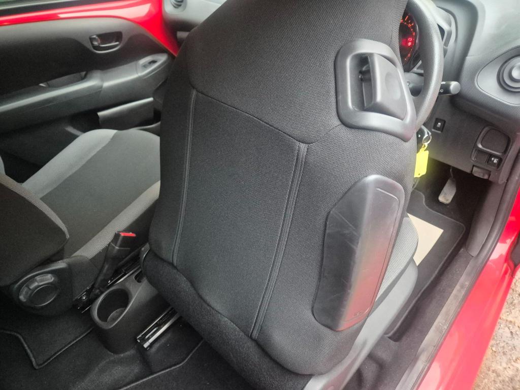 Used Toyota AYGO 2014 for sale - 77871818: Photo 24