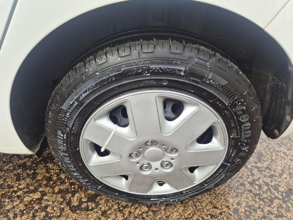 Used Hyundai i10 2017 for sale - 77023072: Photo 10