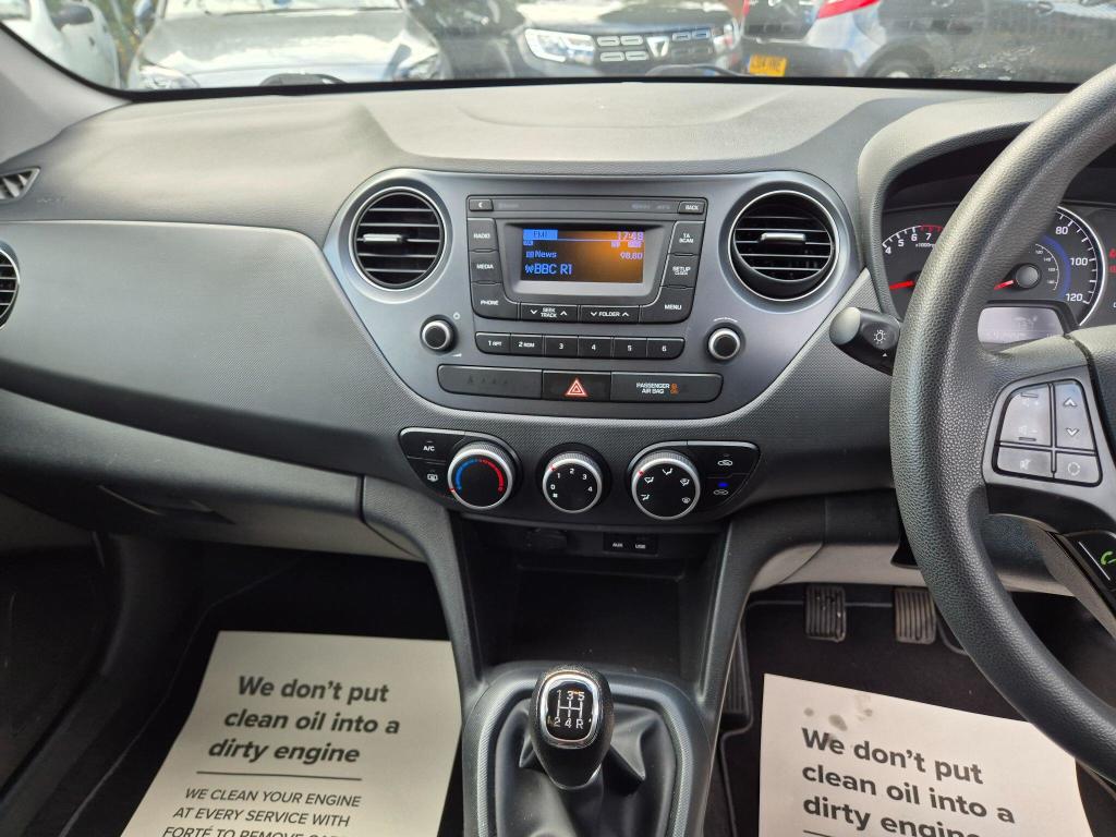 Used Hyundai i10 2017 for sale - 77023072: Photo 23