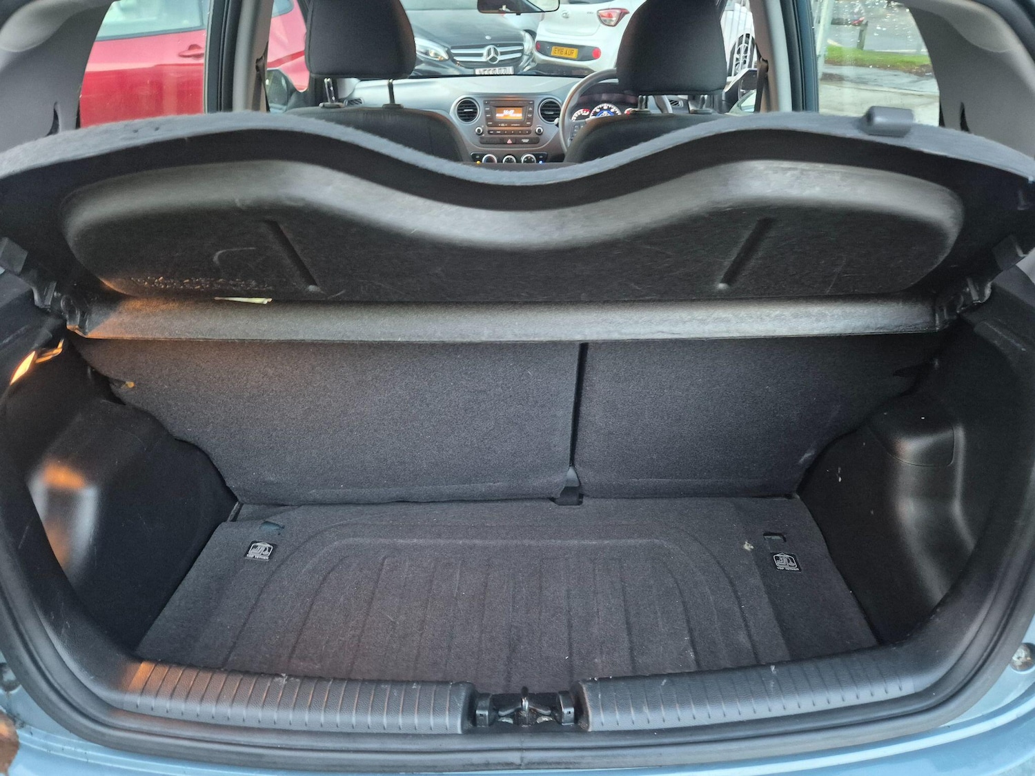 Used Hyundai i10 2017 for sale - 76898505: Photo 7