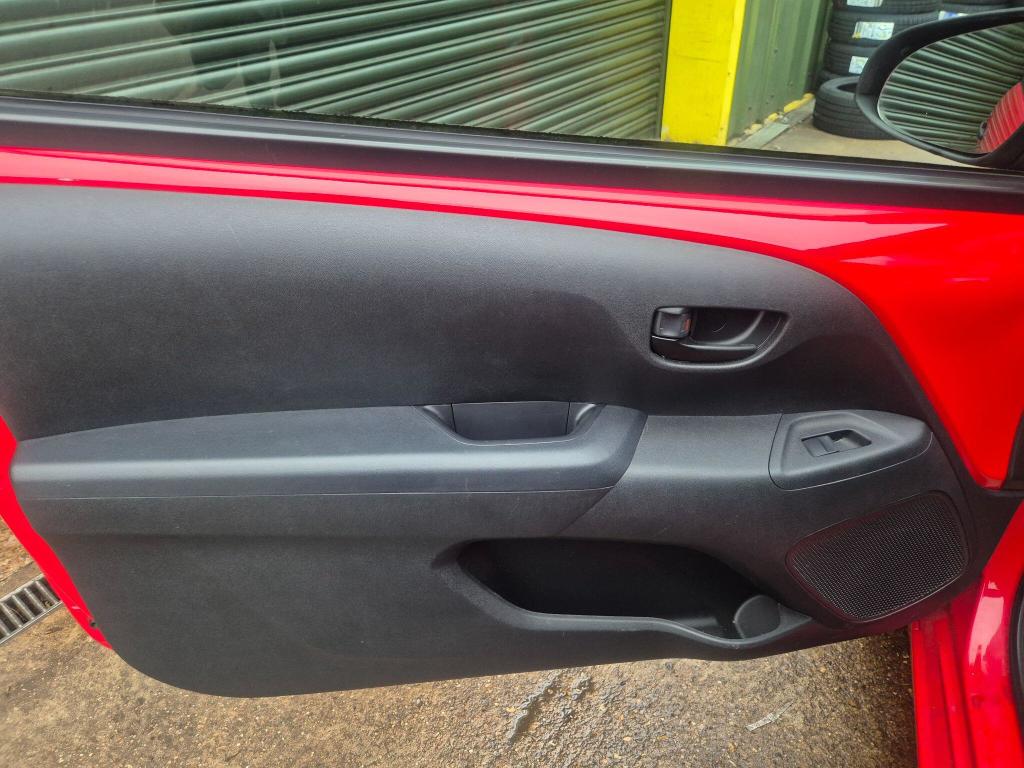 Used Toyota AYGO 2014 for sale - 77607966: Photo 30