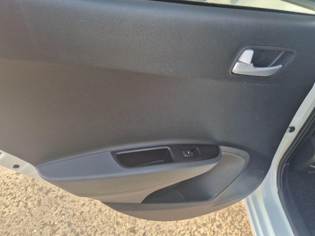 Used Hyundai i10 2018 for sale - 77023092: Photo 33