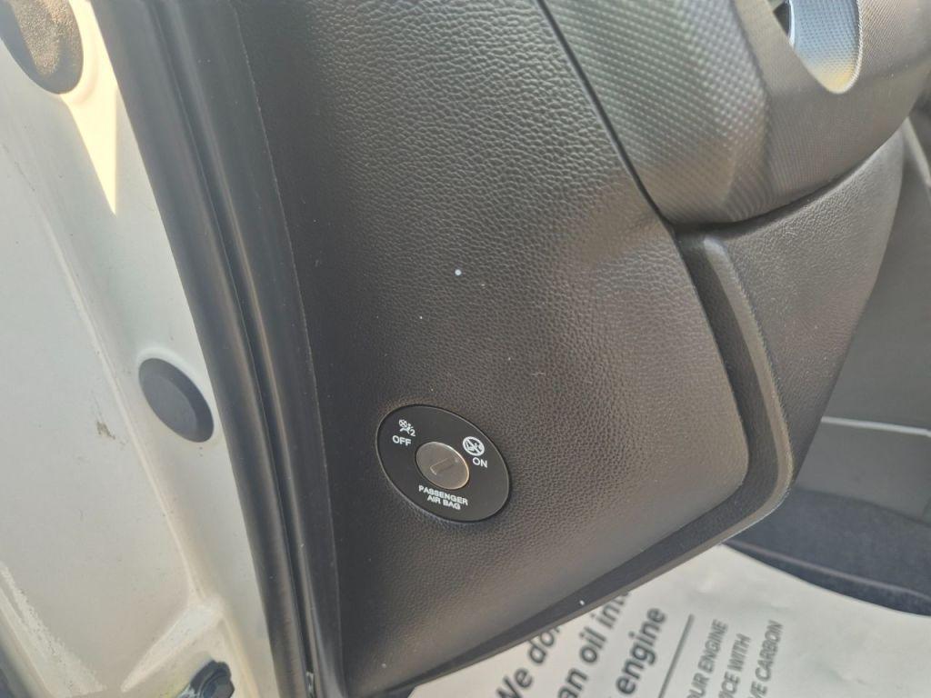 Used Hyundai i10 2018 for sale - 77023092: Photo 39