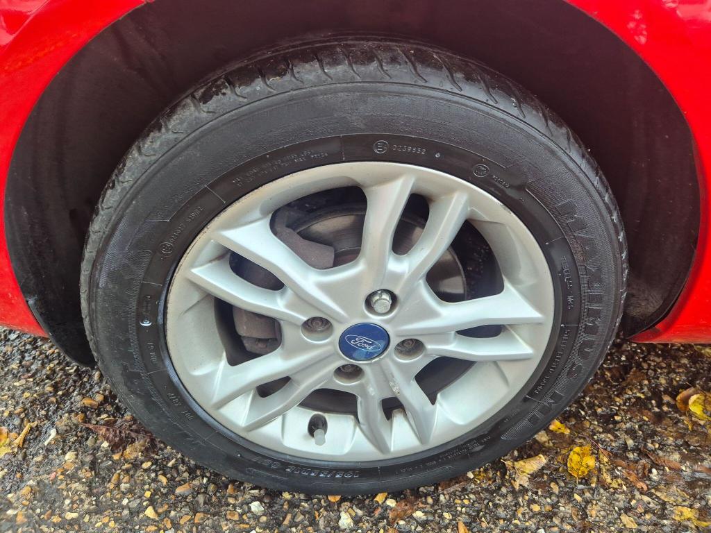 Used Ford Fiesta 2014 for sale - 77233901: Photo 12