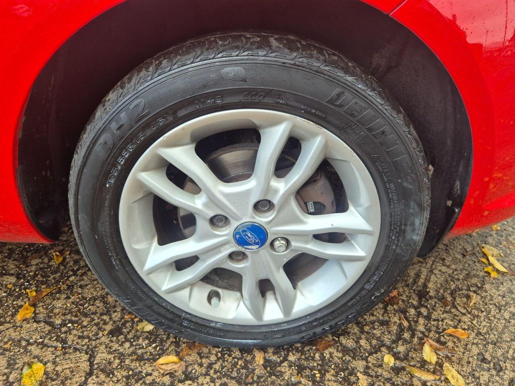 Used Ford Fiesta 2014 for sale - 77233901: Photo 4