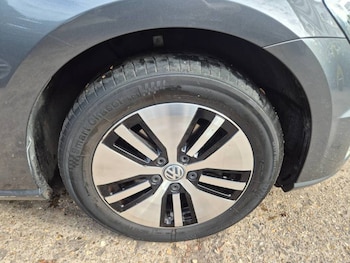 Used Volkswagen Golf 2020 for sale - 78667430: Photo
