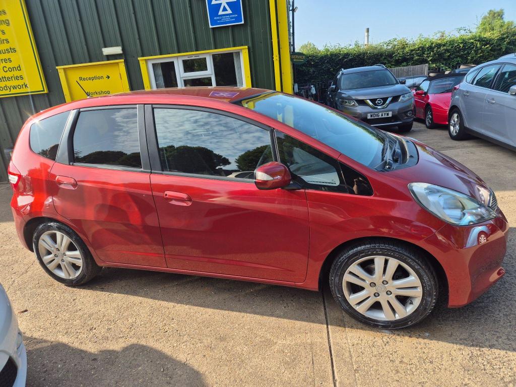 Used Honda Jazz 2015 for sale - 77023047: Photo 5