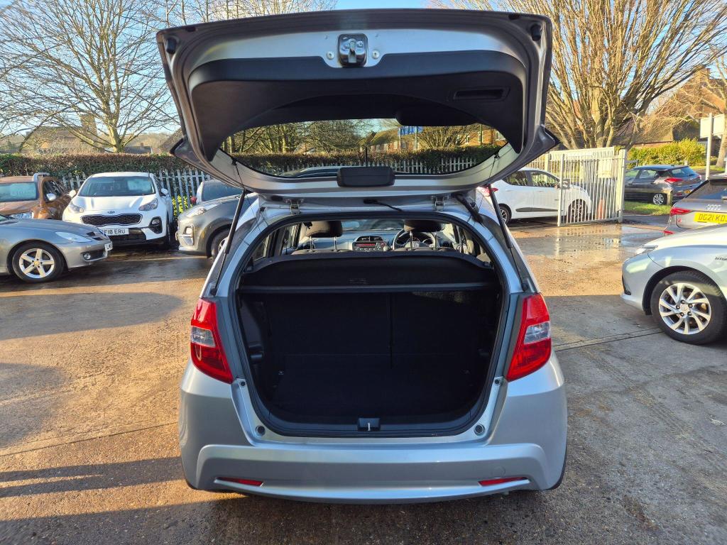 Used Honda Jazz 2015 for sale - 77034424: Photo 30