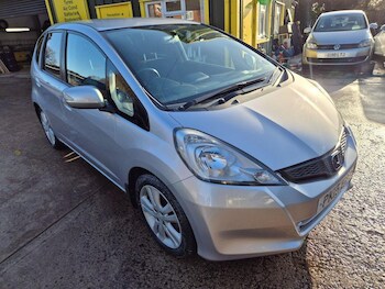 Used Honda Jazz 2015 for sale - 77034424: Photo