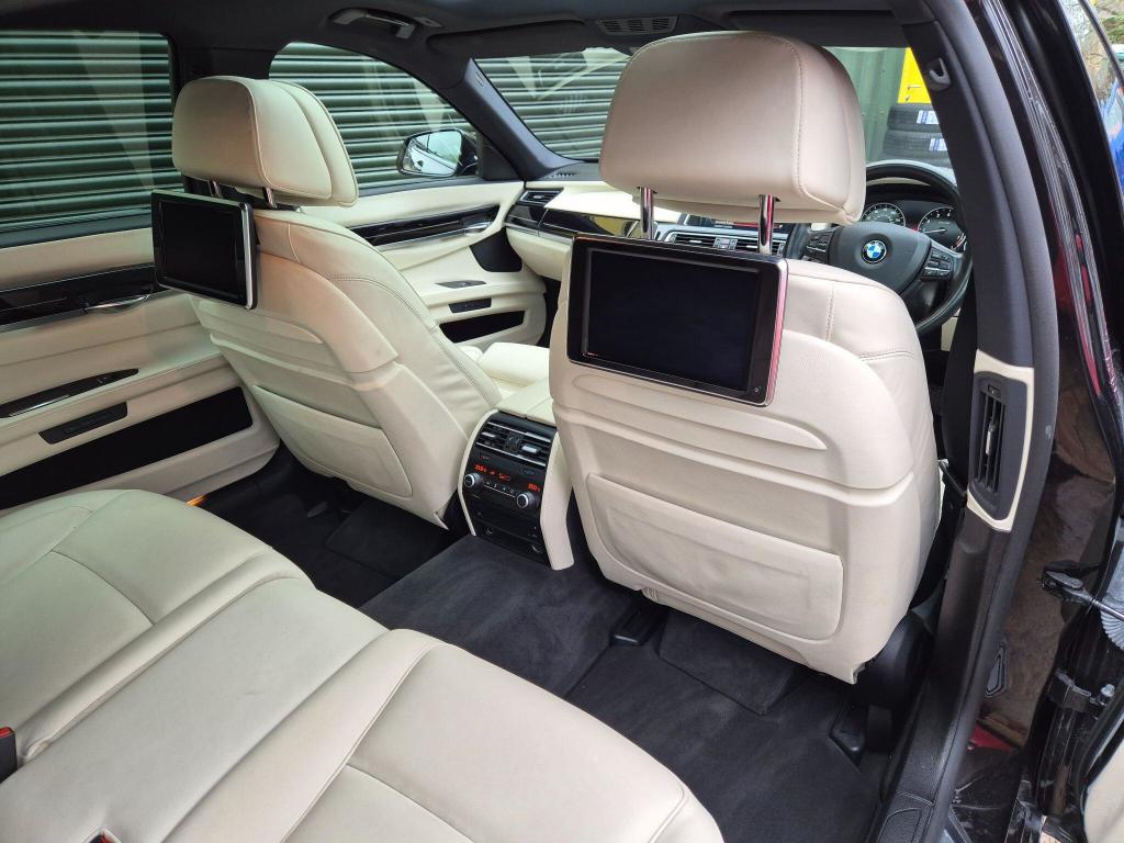 Used BMW 7 Series 2013 for sale - 77945882: Photo 36