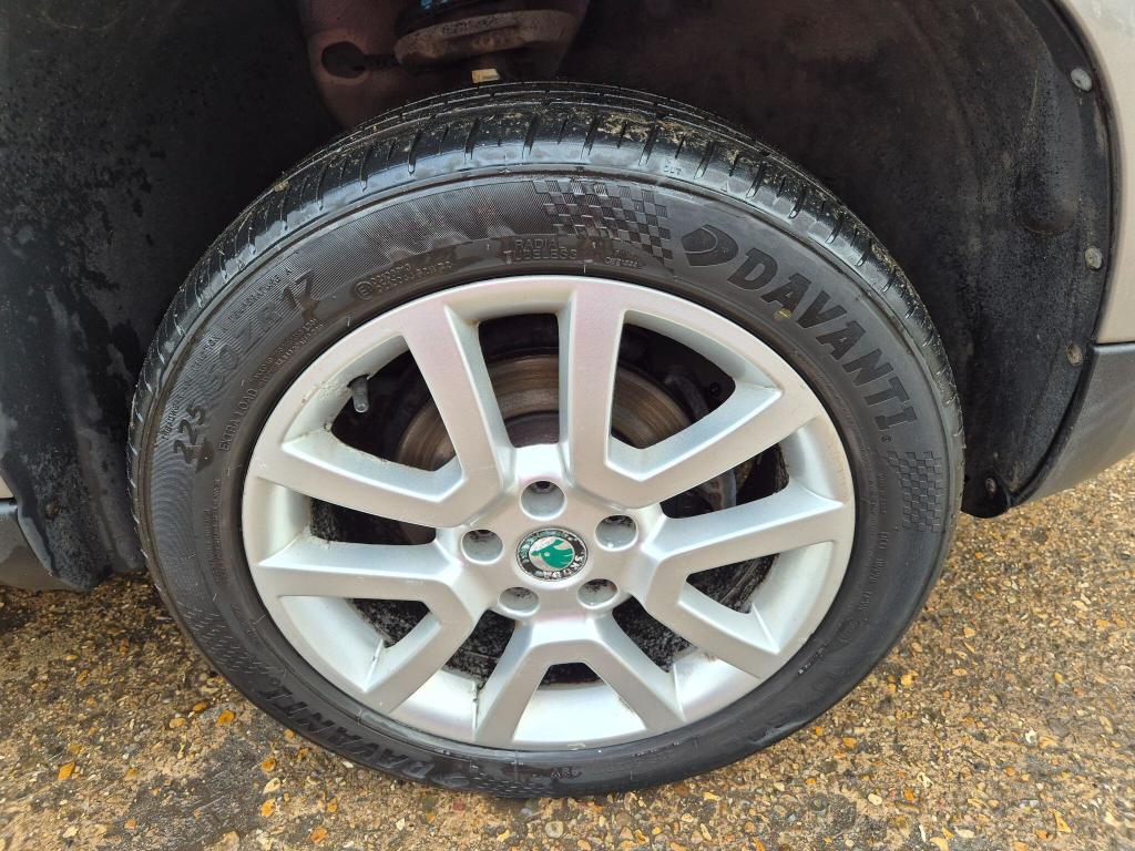 Used Skoda Yeti 2012 for sale - 77533788: Photo 4