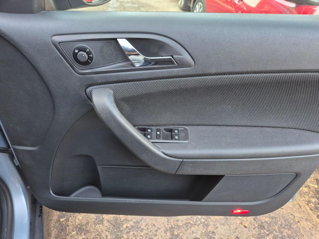 Used Skoda Yeti 2012 for sale - 77607938: Photo 17