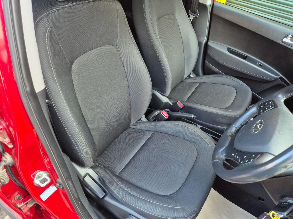 Used Hyundai i10 2017 for sale - 77796938: Photo 16