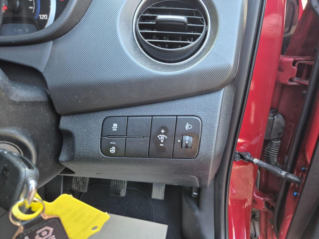 Used Hyundai i10 2017 for sale - 77796938: Photo 19