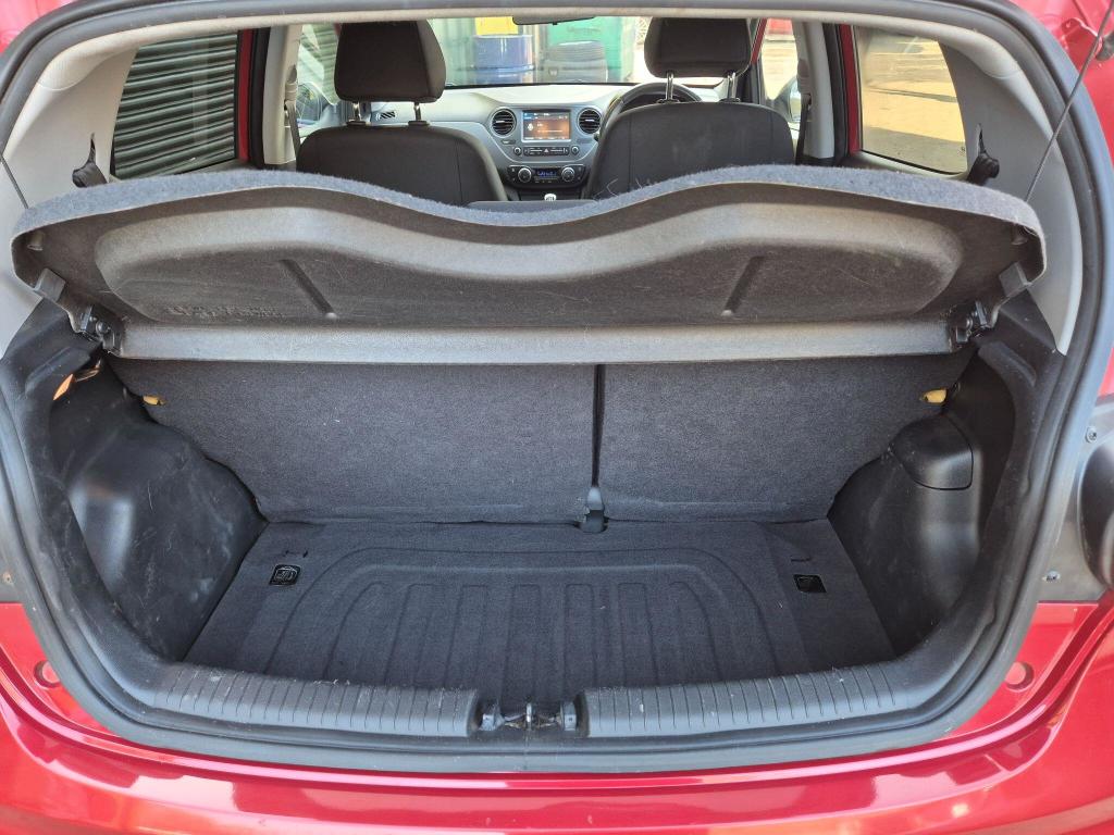 Used Hyundai i10 2017 for sale - 77796938: Photo 32