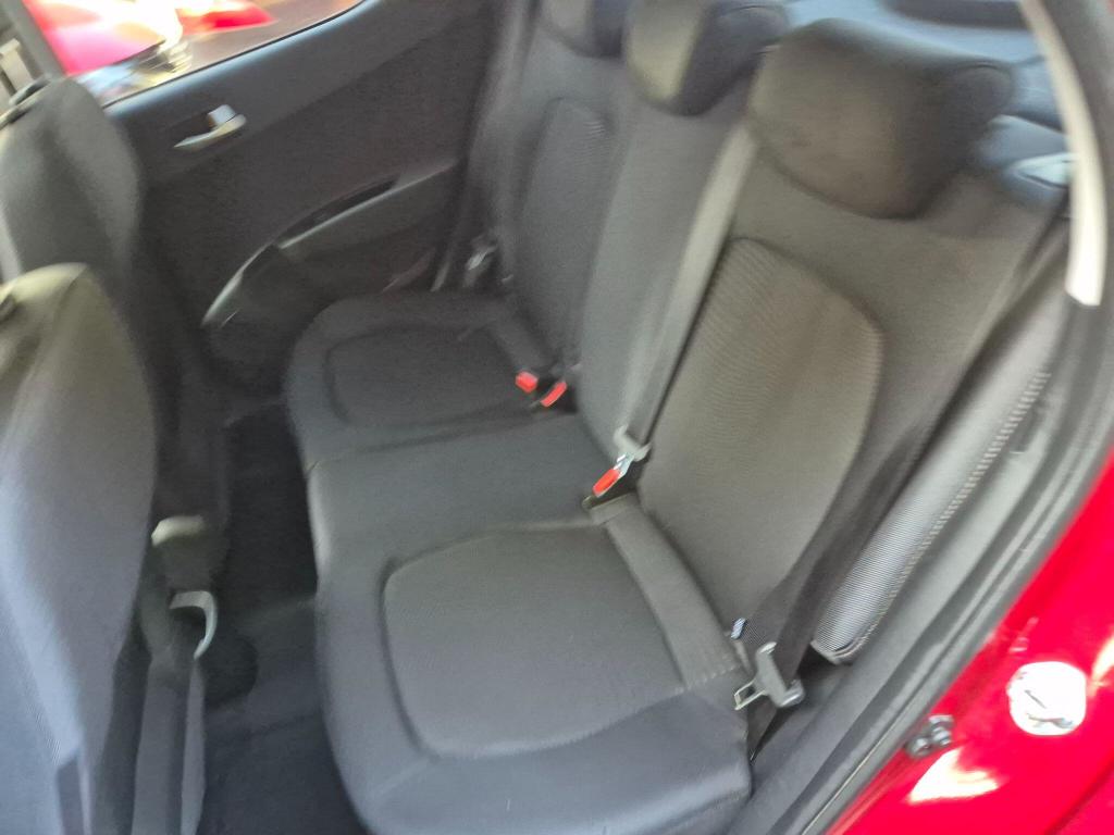 Used Hyundai i10 2017 for sale - 77796938: Photo 35