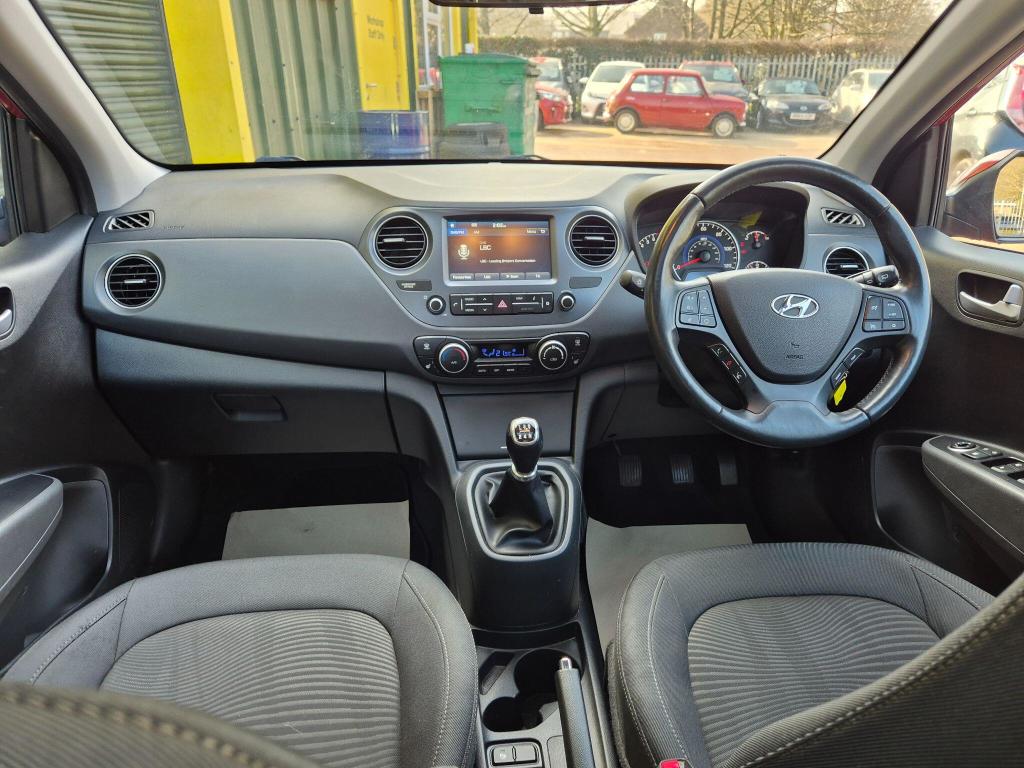 Used Hyundai i10 2017 for sale - 77796938: Photo 38