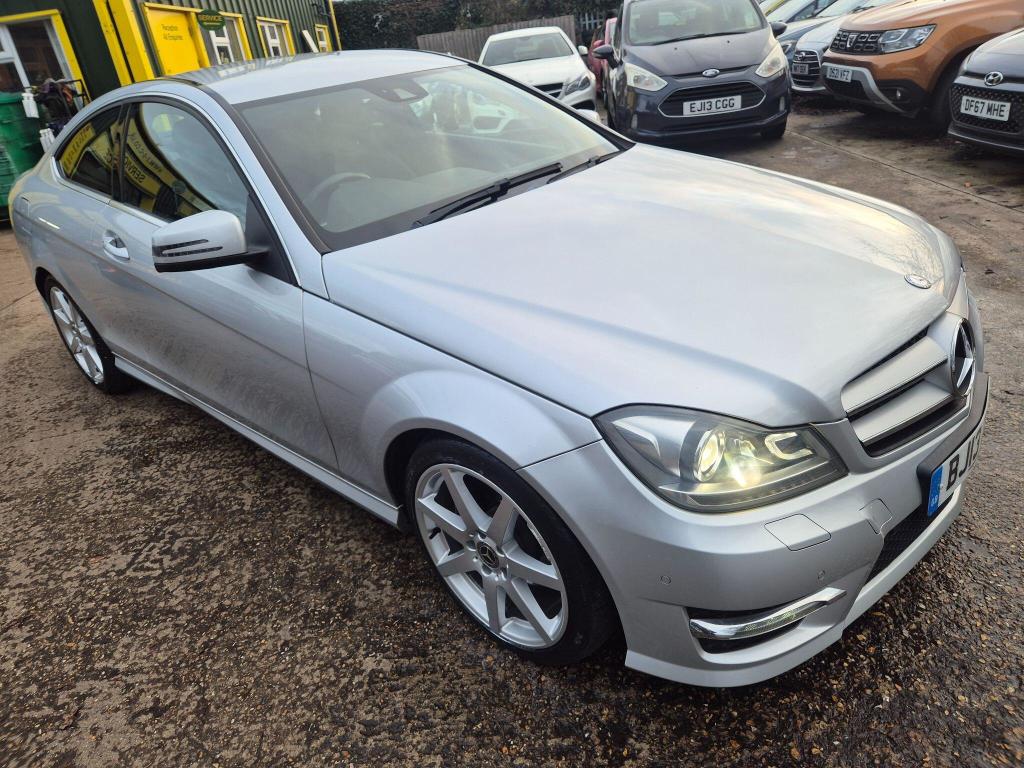 Used Mercedes-Benz C Class 2013 for sale - 77896185: Photo 3