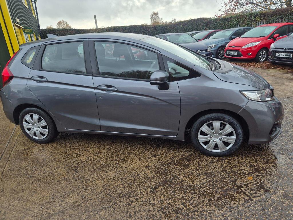 Used Honda Jazz 2019 for sale - 77023077: Photo 5