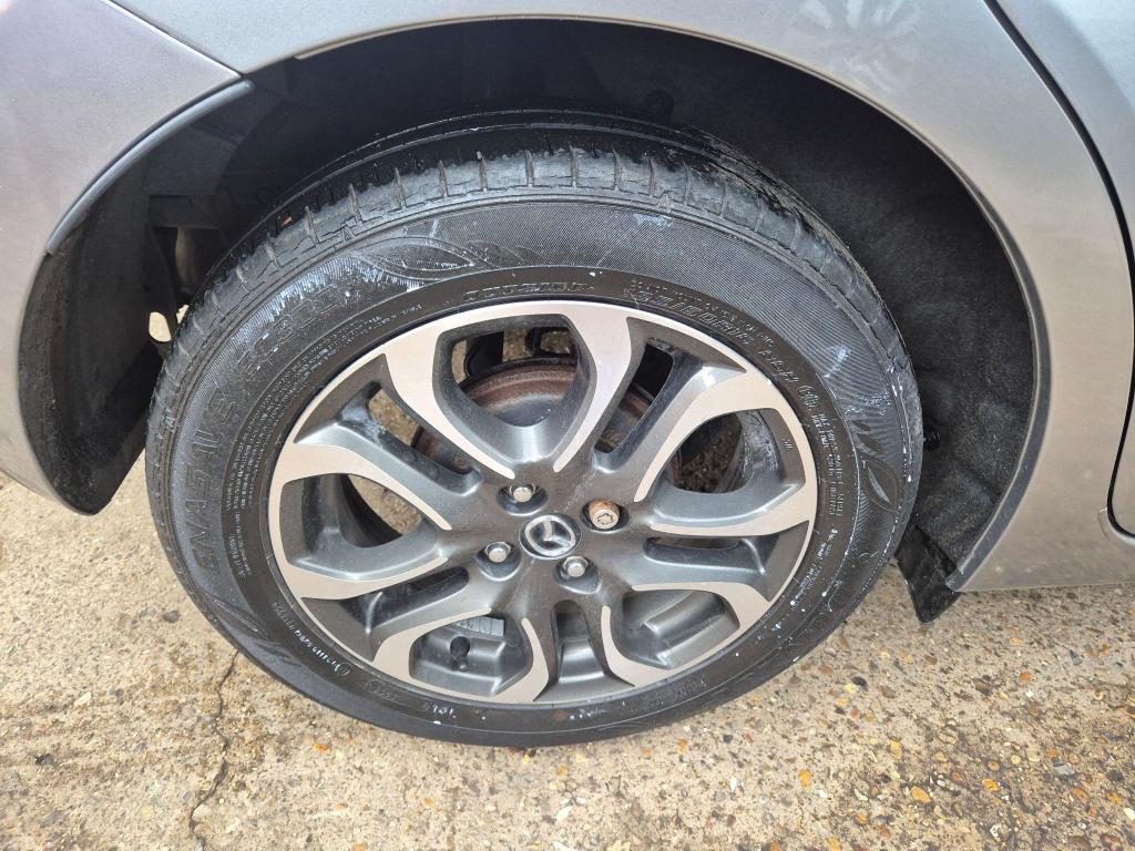 Used Mazda Mazda2 2015 for sale - 77318405: Photo 6