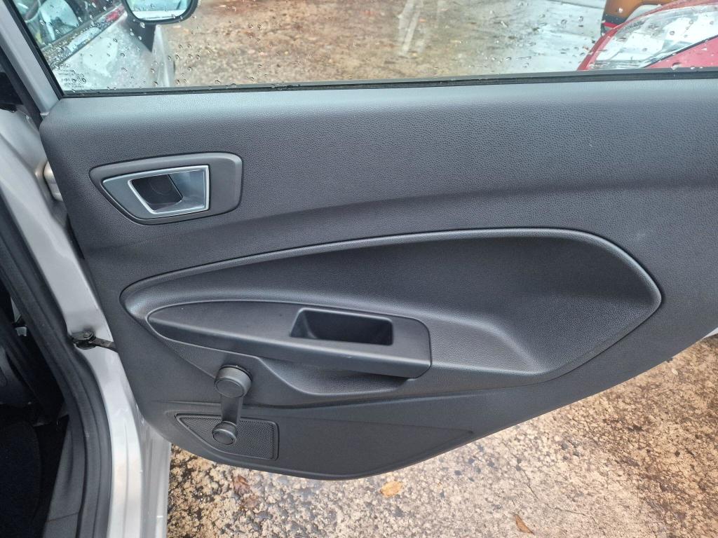 Used Ford Fiesta 2015 for sale - 77037597: Photo 33