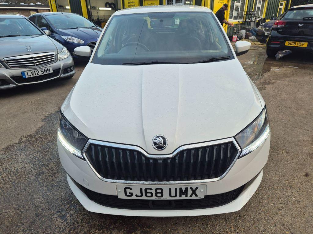 Used Skoda Fabia 2018 for sale - 76787837: Photo 2