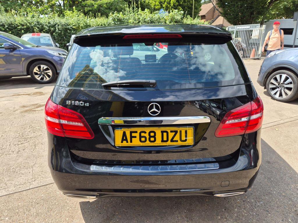 Used Mercedes-Benz B Class 2018 for sale - 77034422: Photo 8