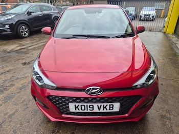 Used Hyundai i20 2019 for sale - 77830301: Photo