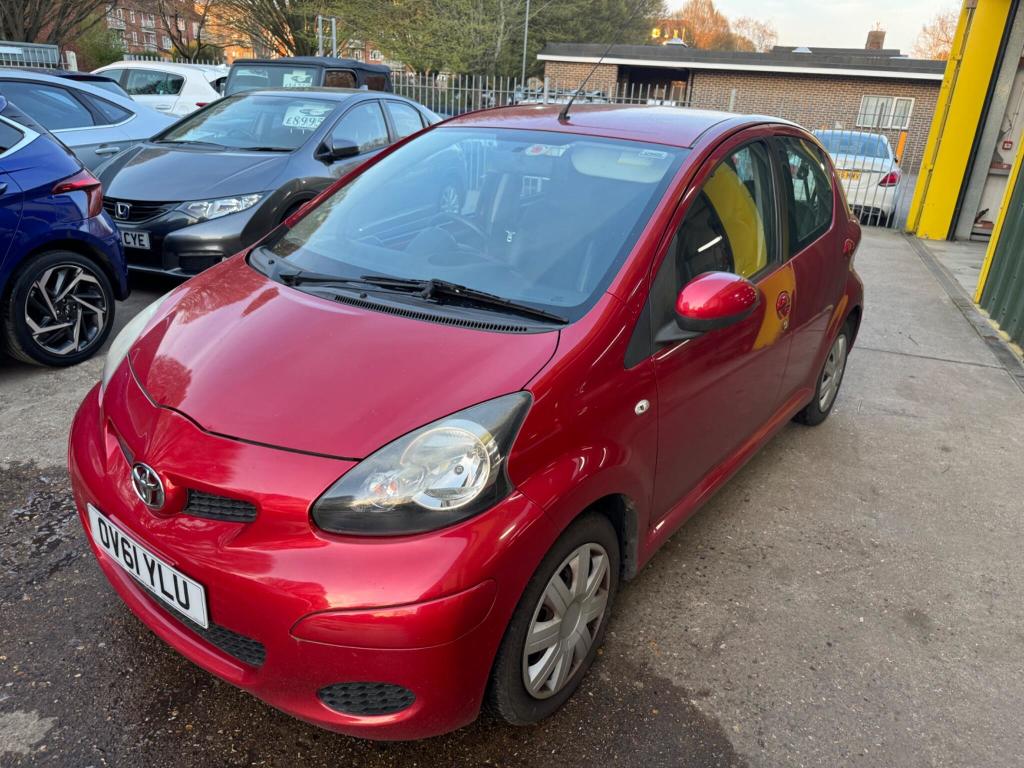 Used Toyota AYGO 2011 for sale - 77962098: Photo 4