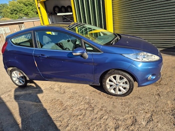 Used Ford Fiesta 2010 for sale - 79467785: Photo