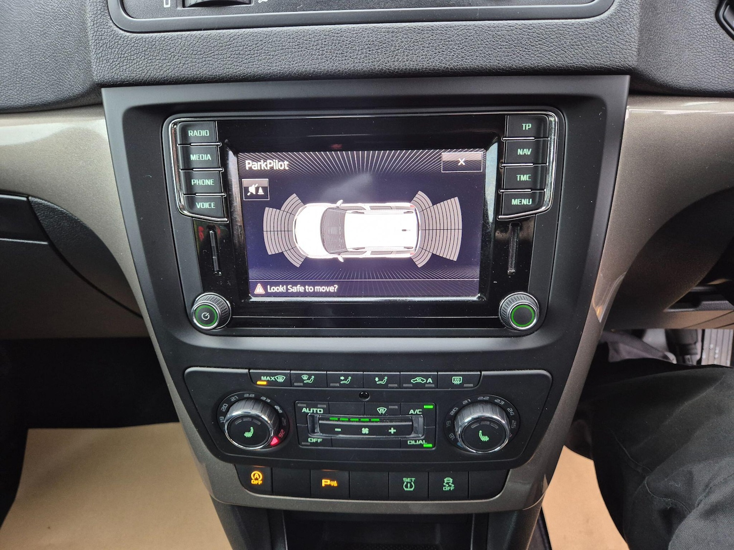 Used Skoda Yeti 2017 for sale - 76787829: Photo 24