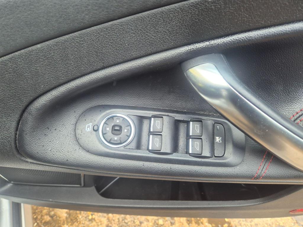 Used Ford Mondeo 2010 for sale - 77533782: Photo 19